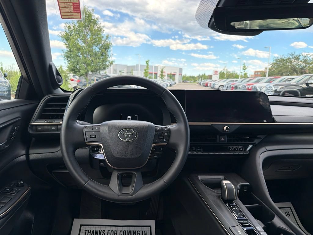 Used 2023 Toyota Crown w/ Carpet Mat Package (TMS) AWD/4WD image 22