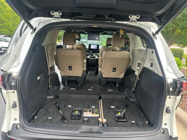 Used 2021 Toyota Sienna XLE w/ XLE Plus Package FWD image 14