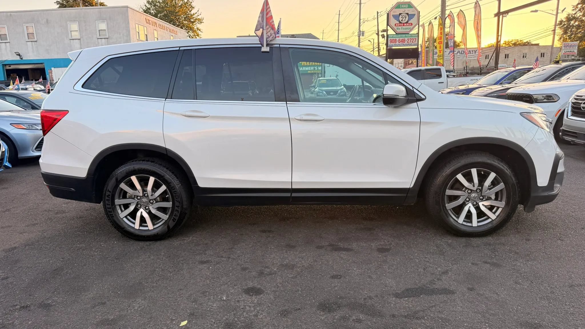 Used 2021 Honda Pilot EX image 11