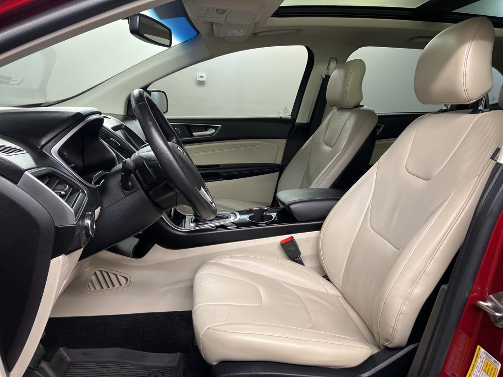 Certified 2017 Ford Edge Titanium w/ Equipment Group 301A image 29