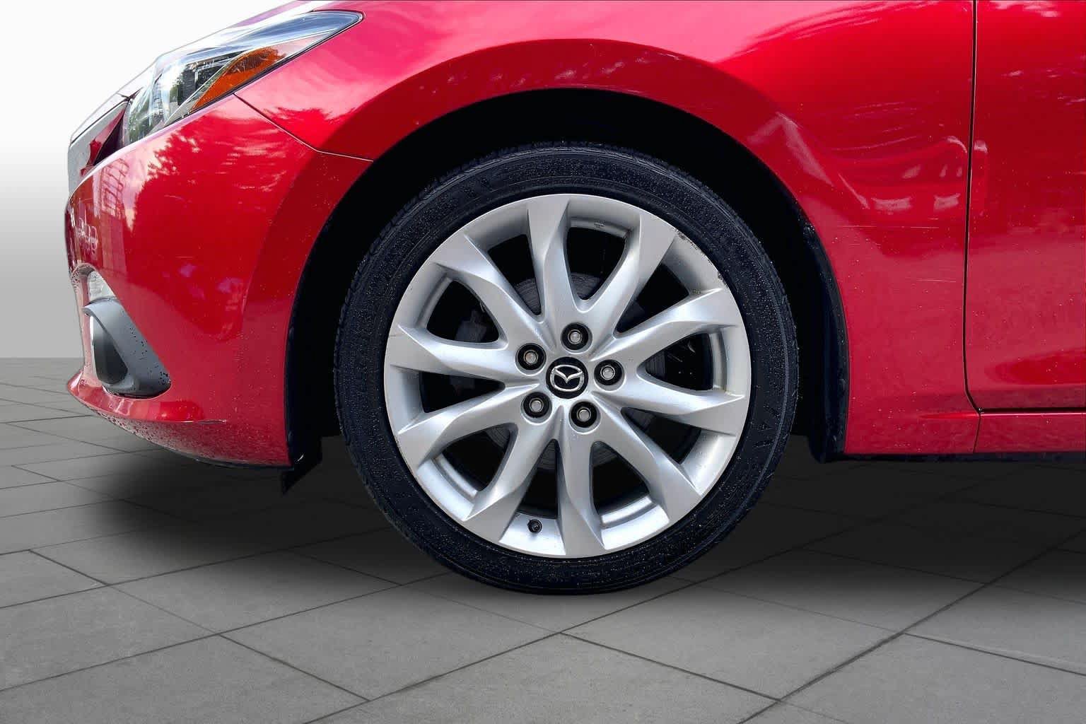 Used 2014 MAZDA MAZDA3 s Grand Touring w/ Technology Package FWD image 11