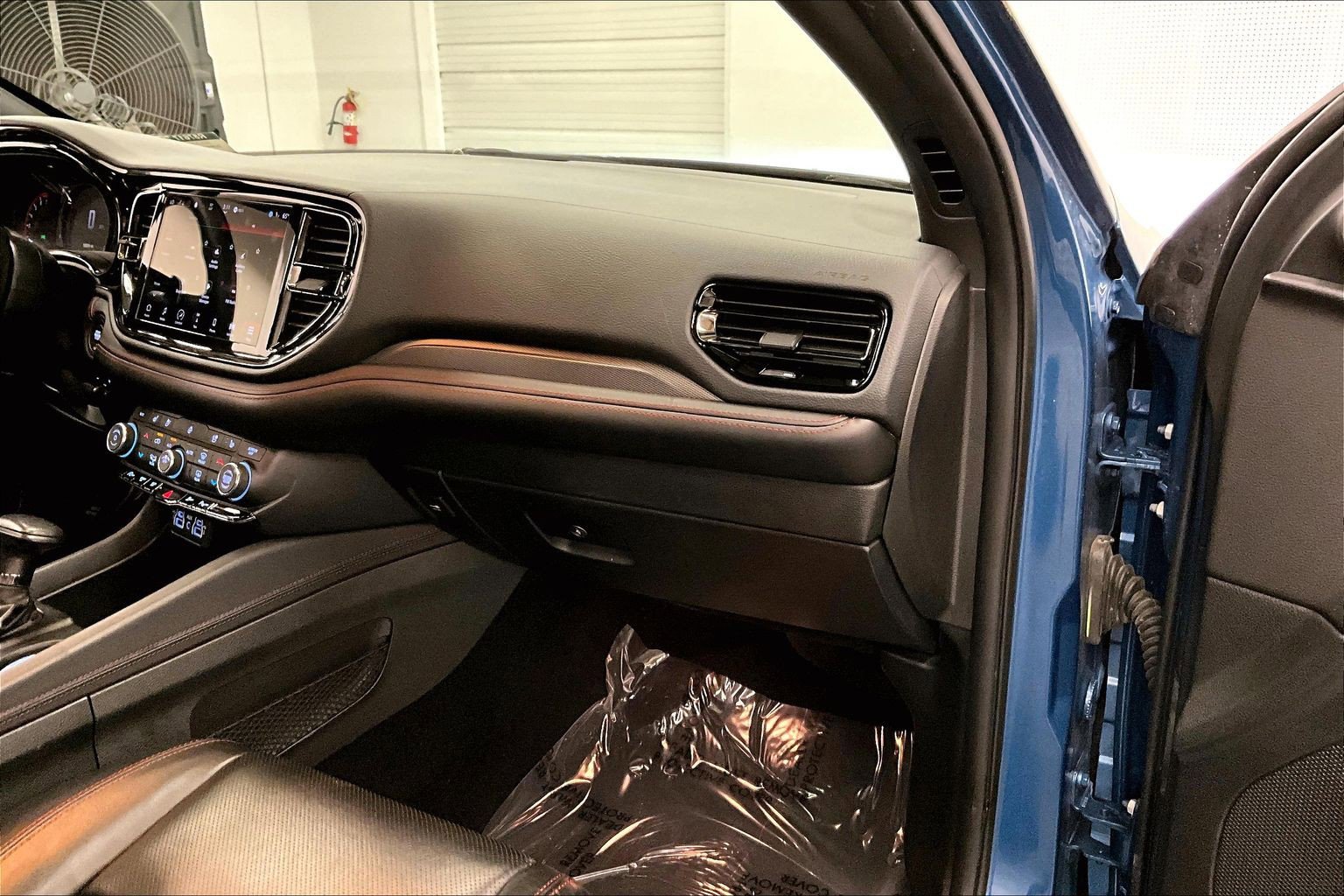 Used 2024 Dodge Durango GT AWD/4WD image 19