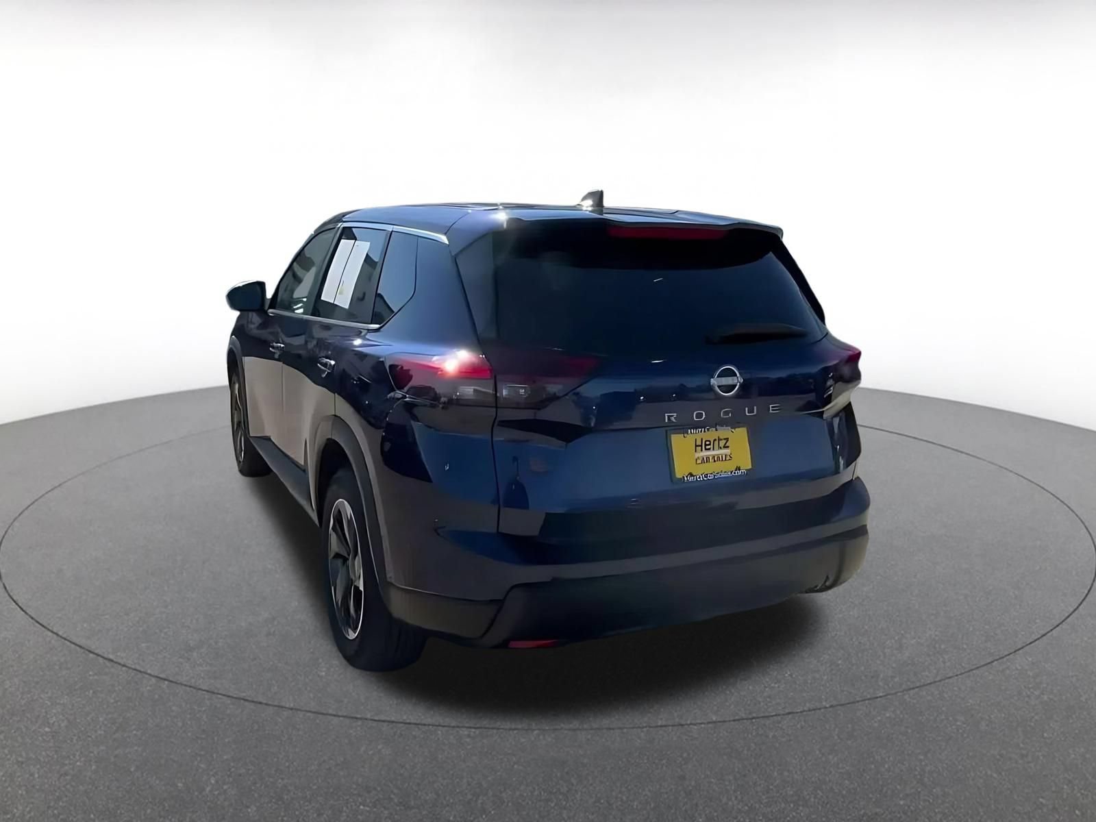 Used 2025 Nissan Rogue SV FWD image 10