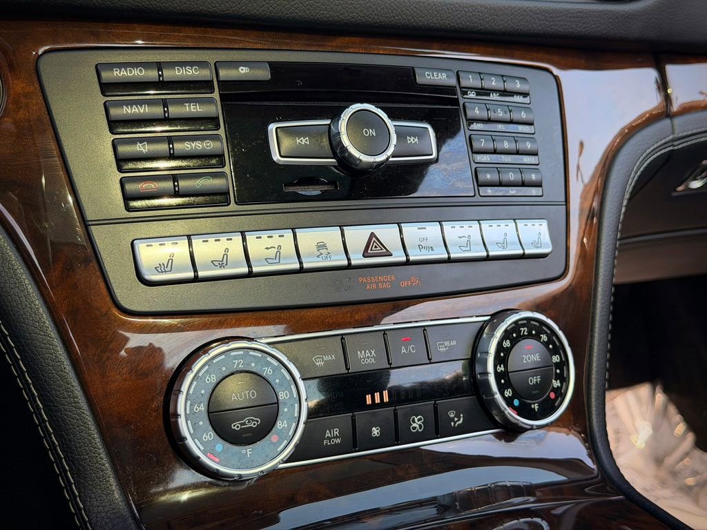Used 2013 Mercedes-Benz SL 550 image 29