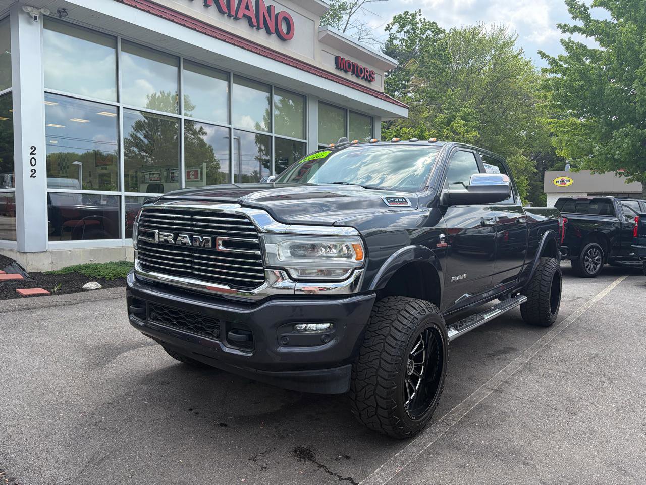 Used 2021 RAM 2500 Laramie AWD/4WD image 2