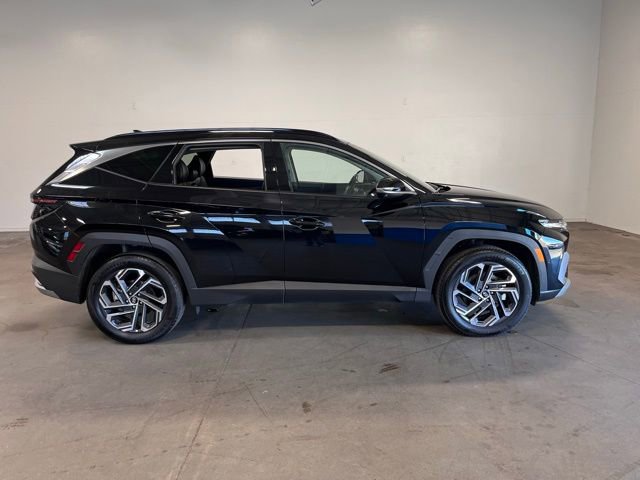 Used 2025 Hyundai Tucson Limited image 2