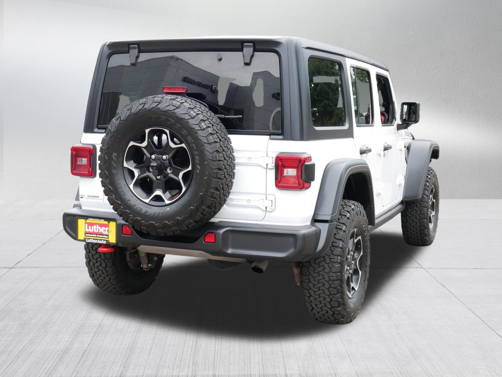 Used 2023 Jeep Wrangler Unlimited Rubicon w/ LED Lighting Group AWD/4WD image 6