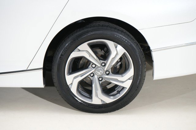 Used 2019 Honda Accord EX image 28