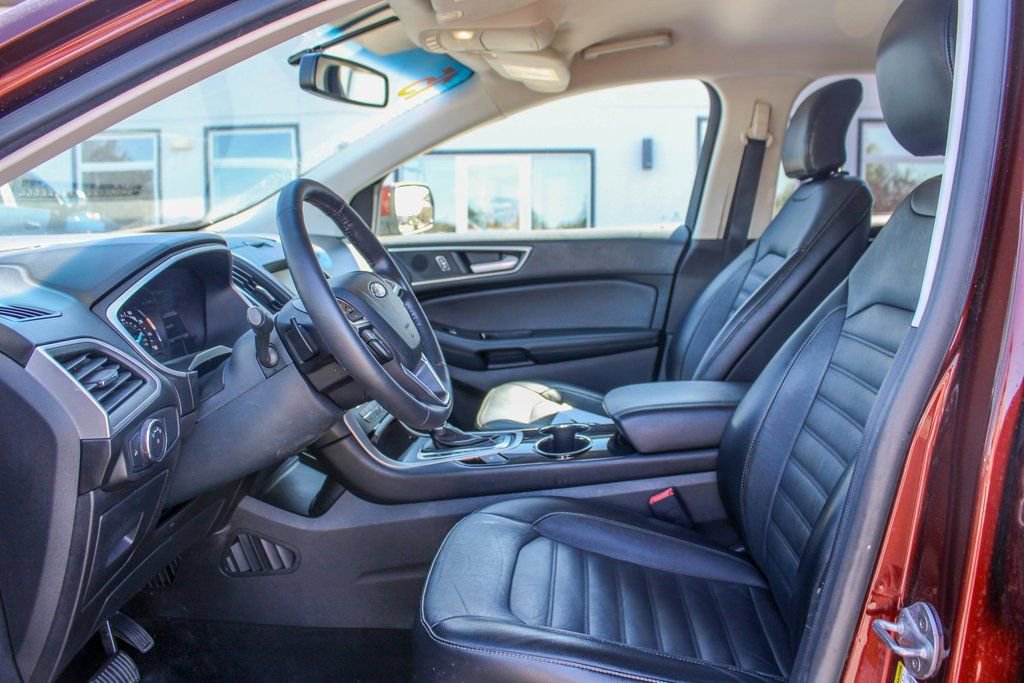 Used 2015 Ford Edge SEL w/ Equipment Group 201A image 18