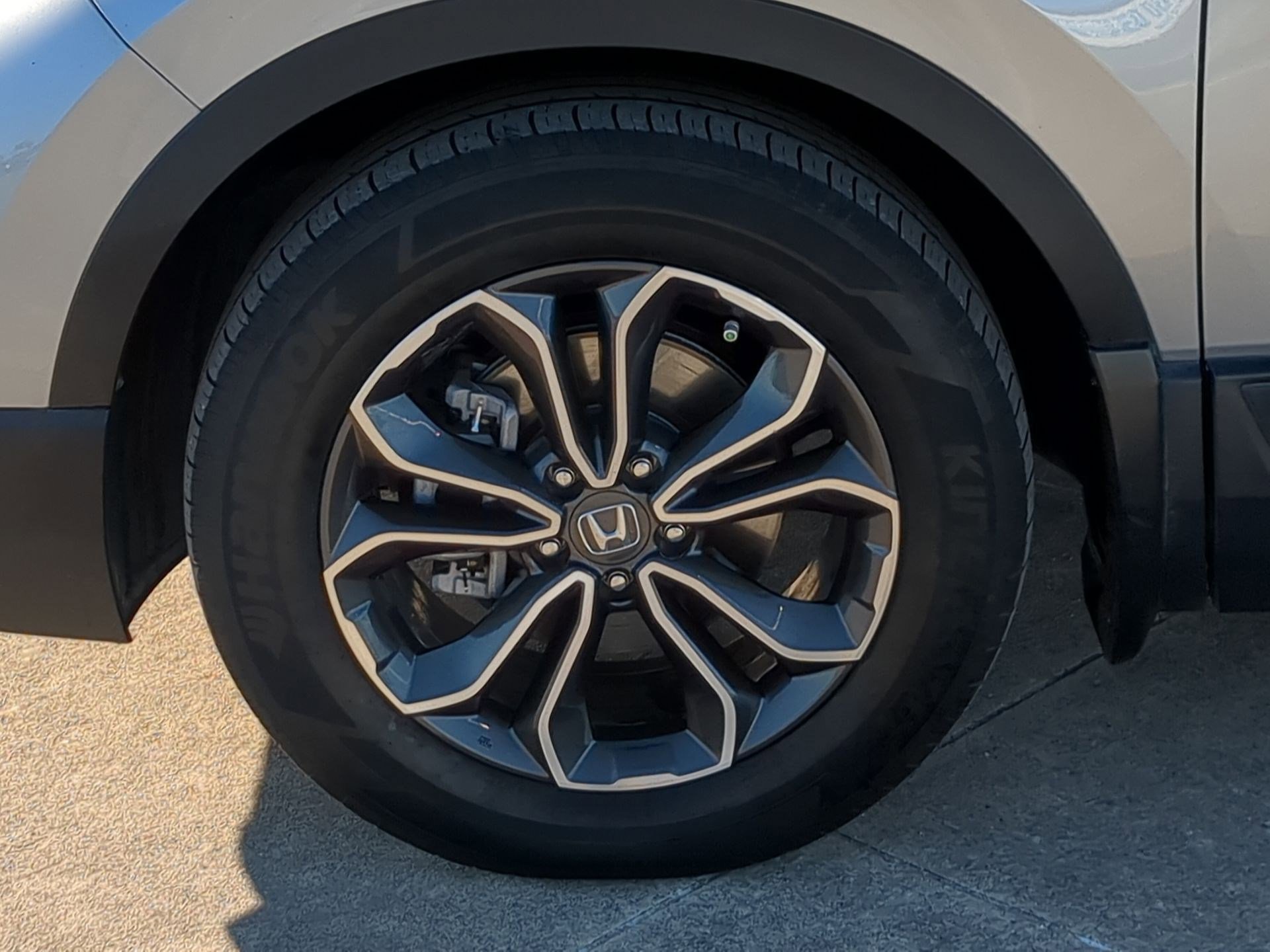 Used 2020 Honda CR-V EX-L image 11