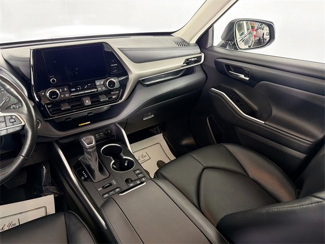 Used 2023 Toyota Highlander L image 20
