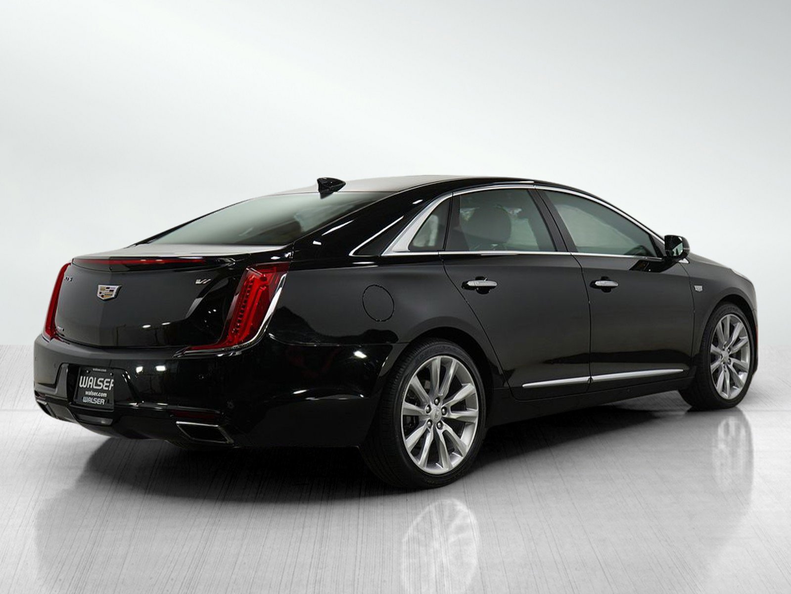 Used 2018 Cadillac XTS Vsport Platinum image 7