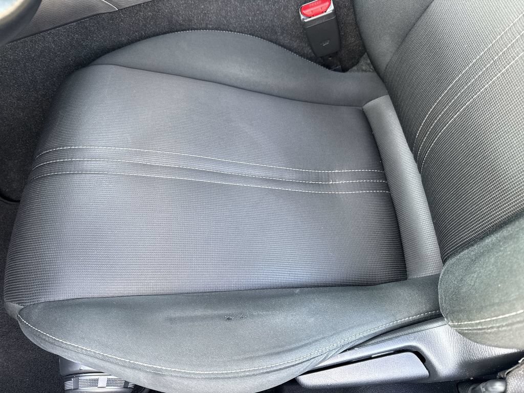 Used 2021 MAZDA MX-5 Miata Club RWD image 9
