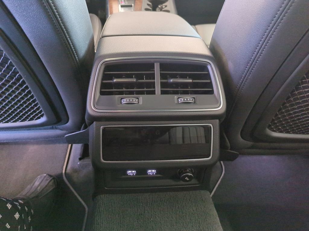Used 2020 Audi A6 3.0T allroad Premium Plus w/ Audi Side Assist Package image 31