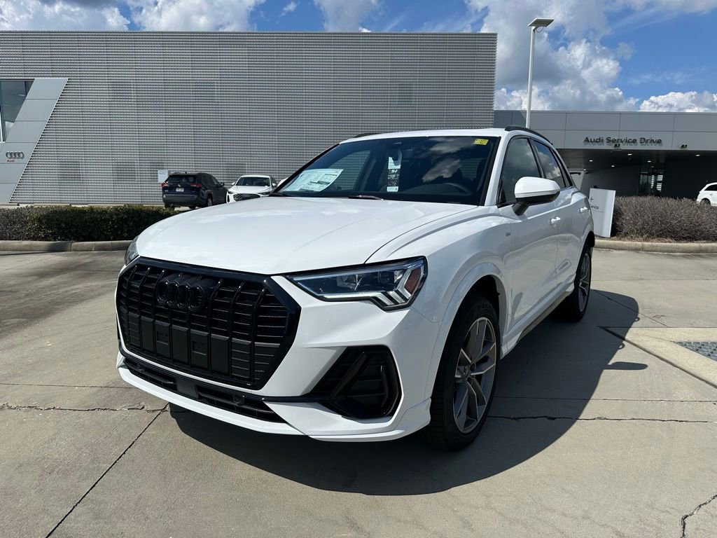 New 2025 Audi Q3 2.0T Premium