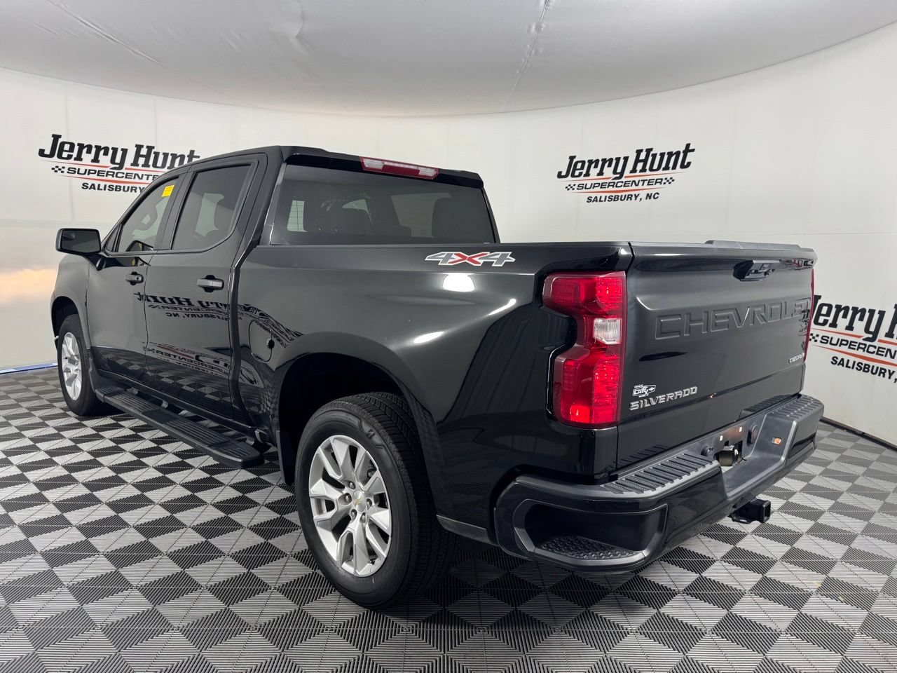 Used 2025 Chevrolet Silverado 1500 Custom AWD/4WD image 8