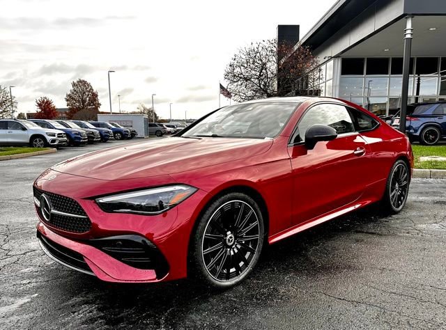 Used 2025 Mercedes-Benz CLE 300 4MATIC Coupe image 4