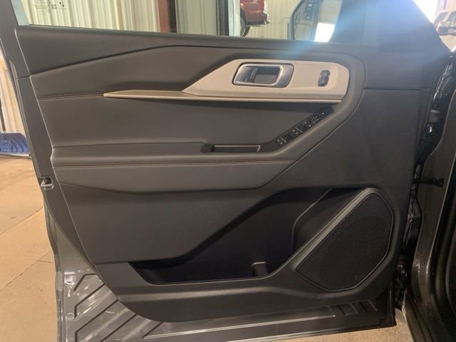 New 2026 Ford Explorer Active AWD/4WD image 10