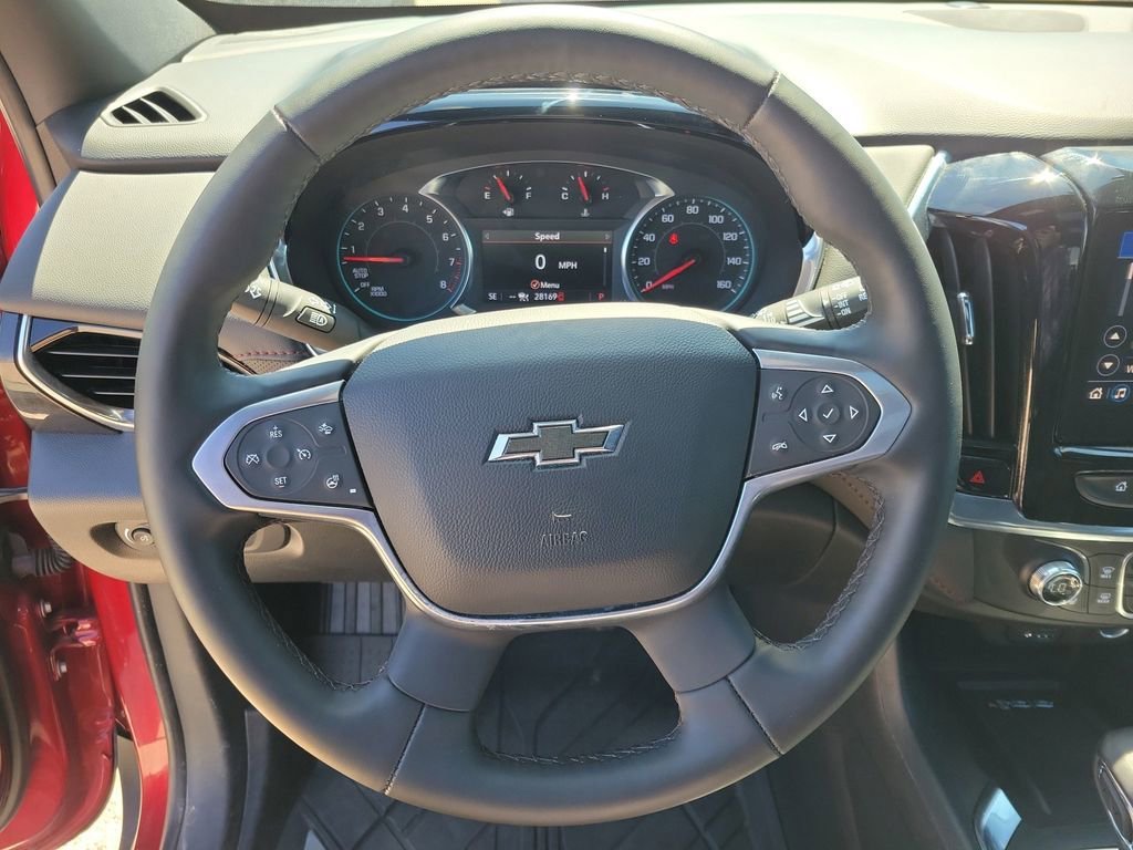 Used 2023 Chevrolet Traverse RS AWD/4WD image 26
