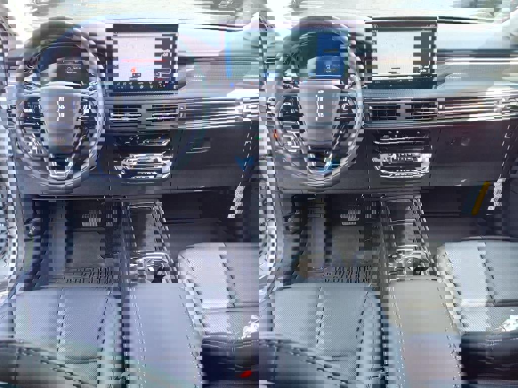 Used 2023 Lincoln Corsair Reserve w/ Equipment Group 202A image 35