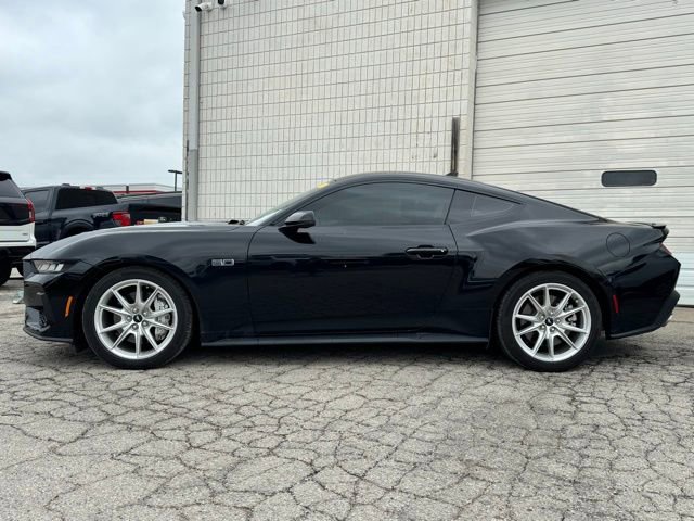 Used 2024 Ford Mustang GT Premium RWD image 2