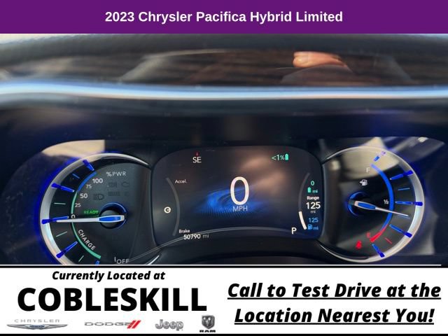 Used 2023 Chrysler Pacifica Limited FWD image 17