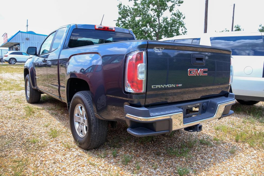 Used 2017 GMC Canyon W/T w/ Convenience Package RWD image 10