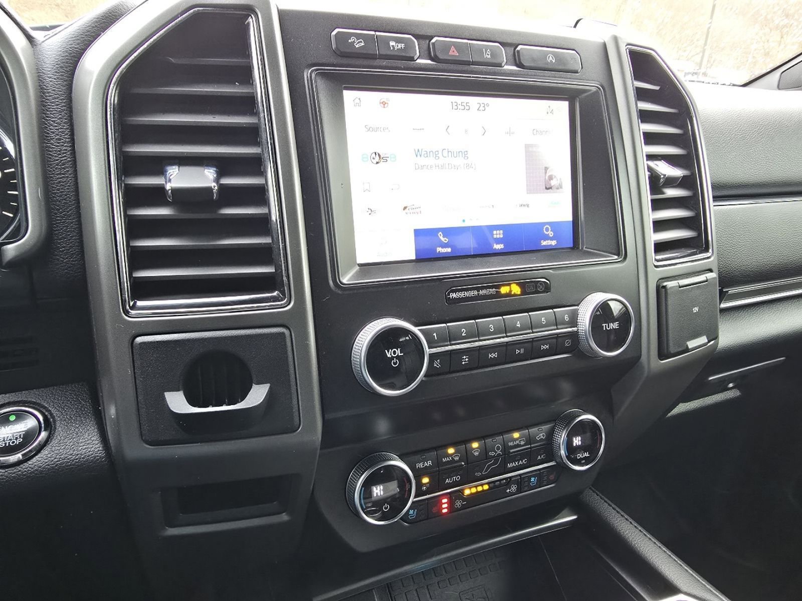 Used 2021 Ford Expedition XLT w/ Equipment Group 202A image 27