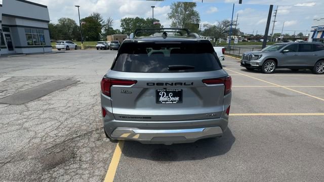 New 2026 GMC Terrain Denali w/ LPO, Black Badging Package image 7