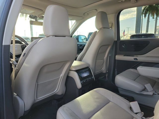 Certified 2023 Lincoln Aviator Reserve w/ Elements Package Plus RWD image 15