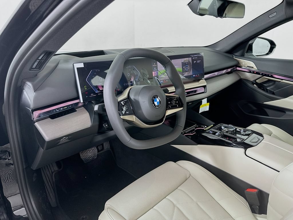 Used 2026 BMW 530i xDrive w/ Executive Package AWD/4WD image 9