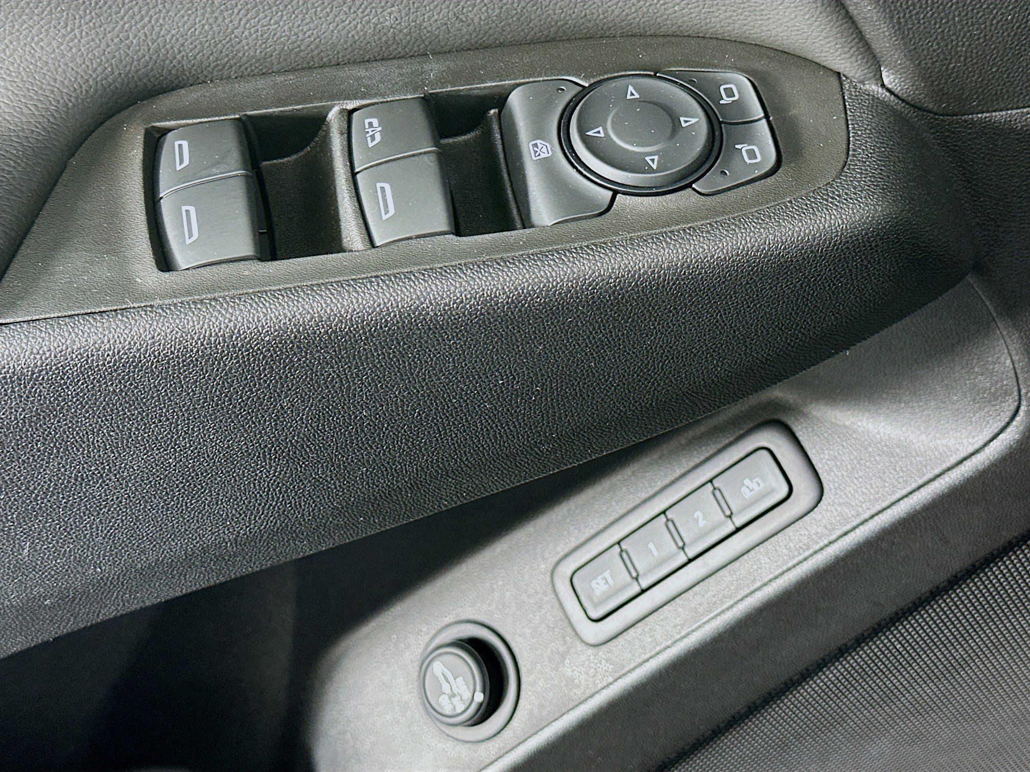 Used 2021 Chevrolet Equinox LT image 15