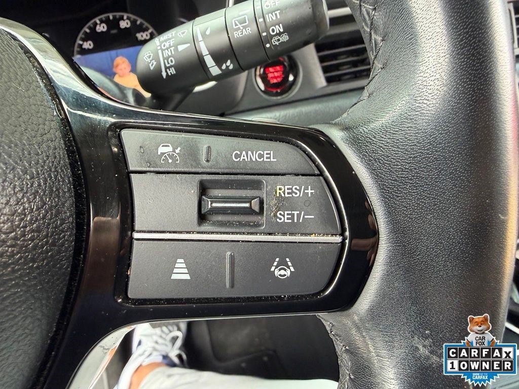 Used 2024 Honda Pilot Touring image 9