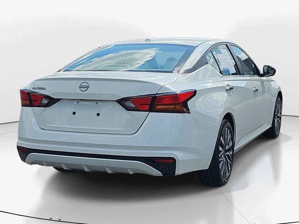 Used 2025 Nissan Altima 2.5 SV image 5