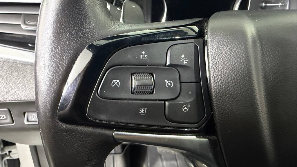 Used 2023 Buick Enclave Avenir w/ Avenir Technology Package AWD/4WD image 19