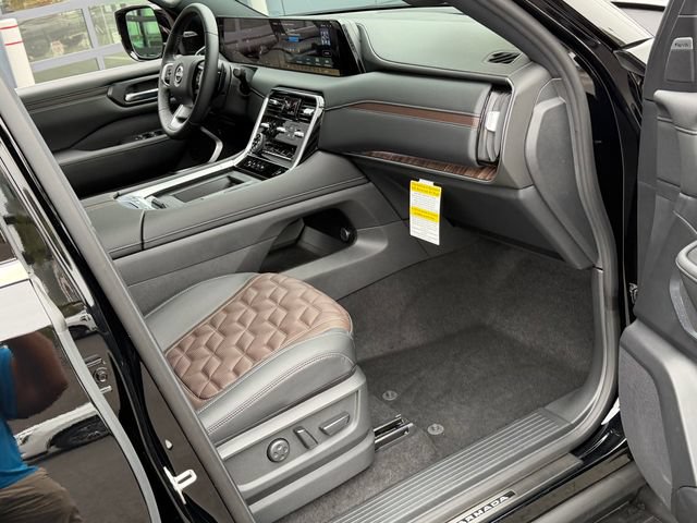 New 2026 Nissan Armada Platinum AWD/4WD image 29