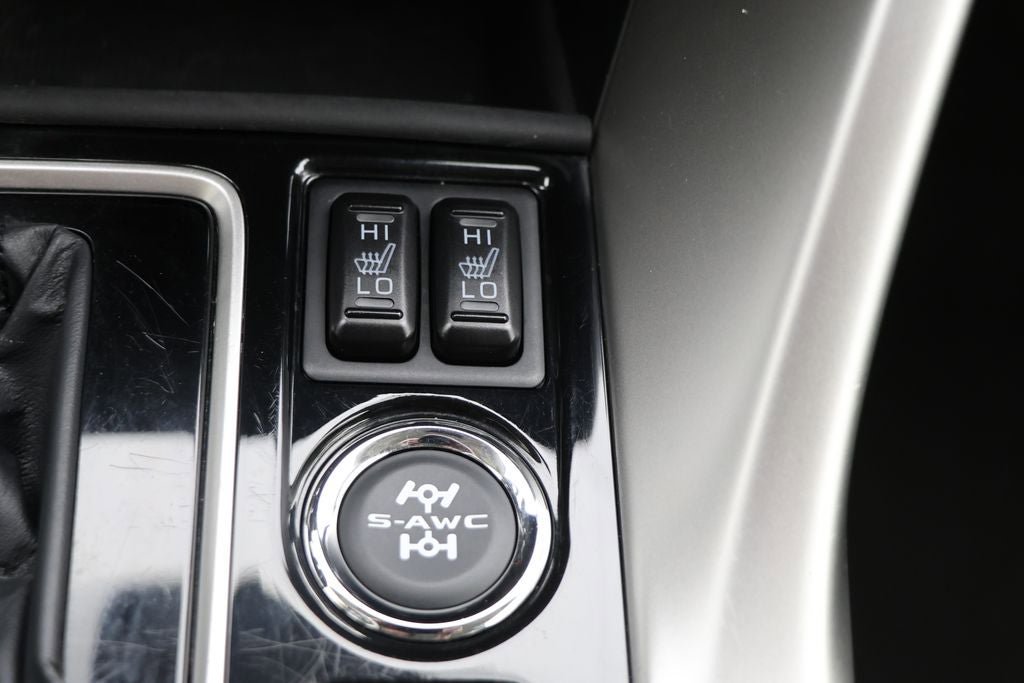 Used 2025 Mitsubishi Eclipse Cross SE image 24