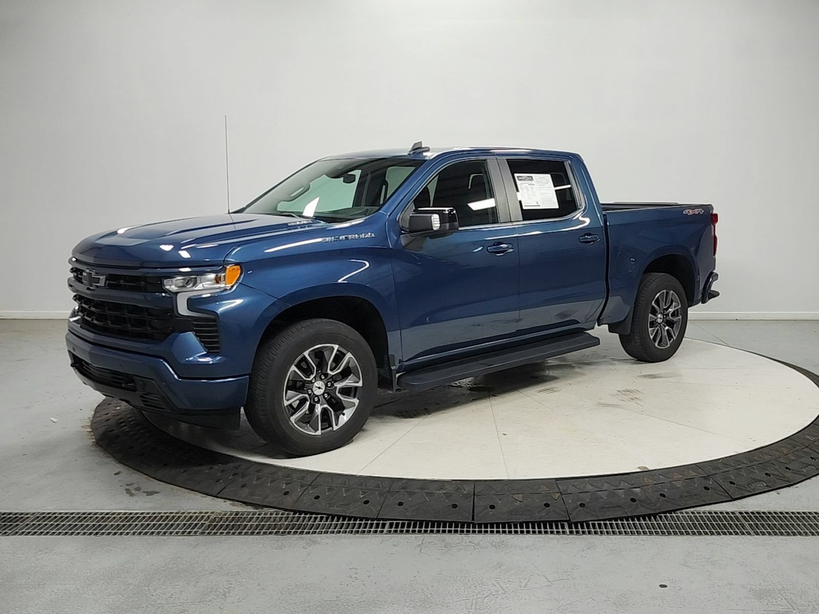 Used 2024 Chevrolet Silverado 1500 RST w/ All Star Edition Plus AWD/4WD image 4