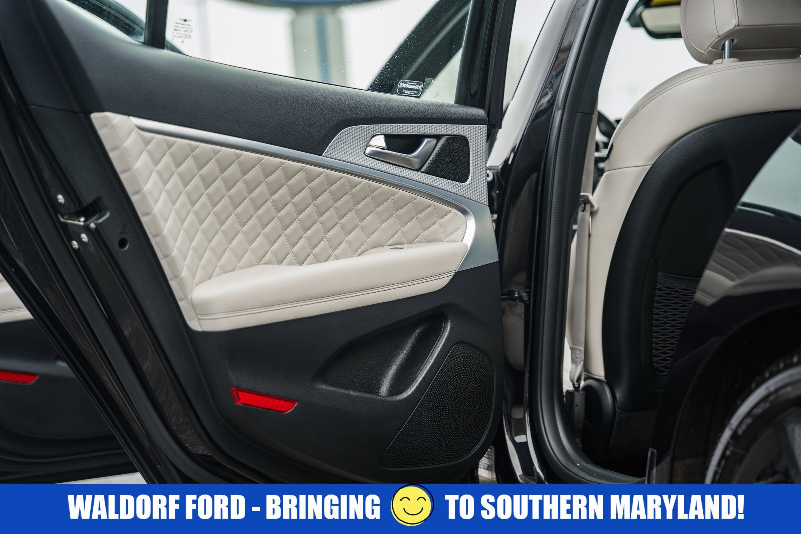 Used 2023 Genesis G70 3.3T w/ Sport Prestige Package image 40