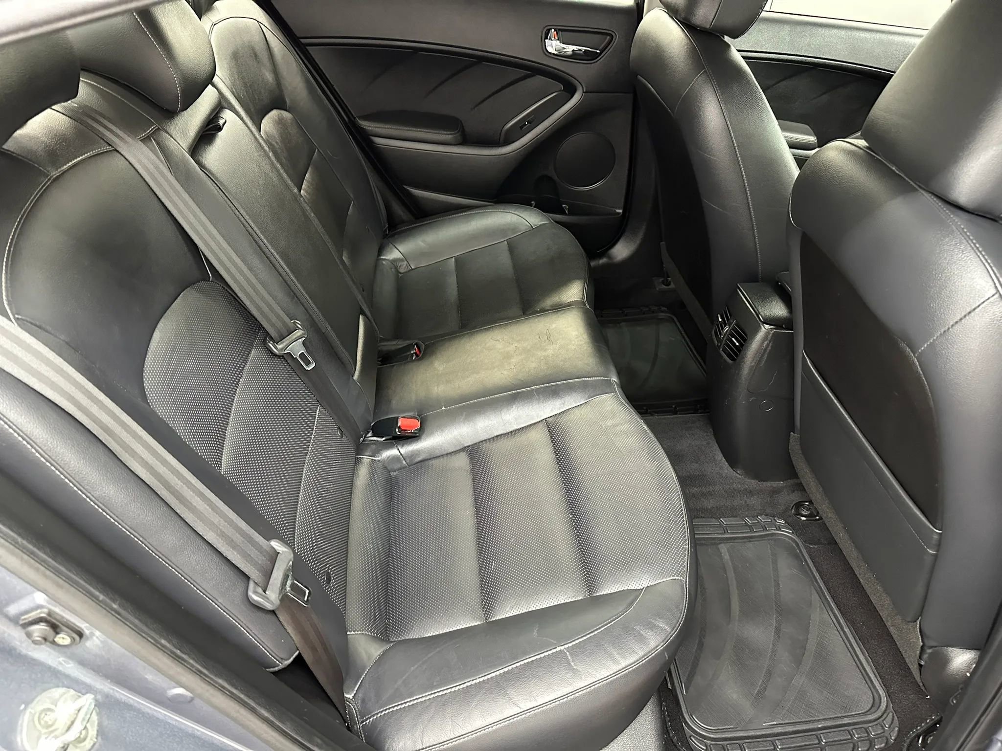 Used 2017 Kia Forte EX image 13