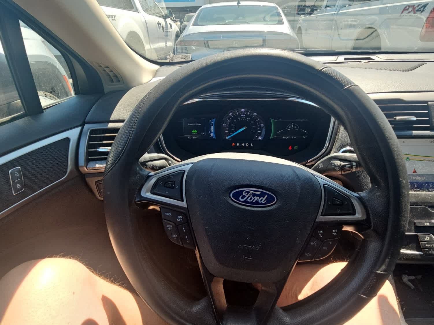 Used 2019 Ford Fusion SE FWD image 14
