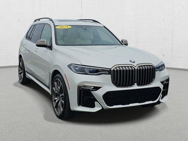 Used 2021 BMW X7 M50i w/ Dynamic Handling Package image 3