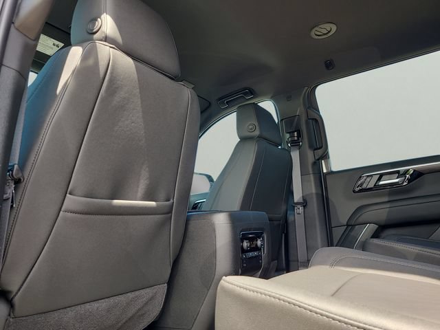 New 2026 Chevrolet Suburban LT w/ Comfort Package RWD image 12