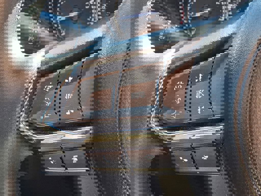 Used 2020 MAZDA CX-5 Touring image 15