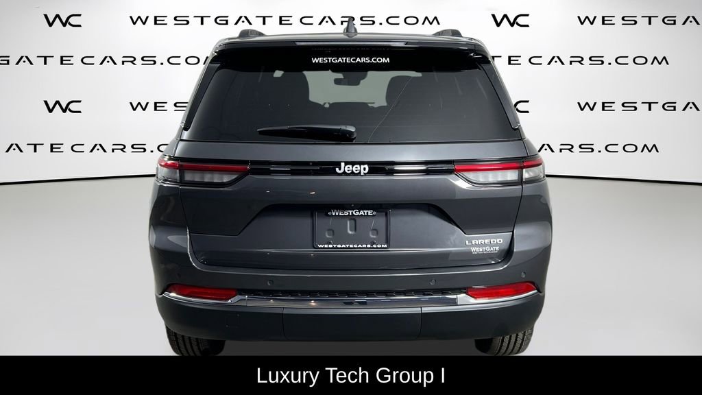New 2025 Jeep Grand Cherokee Laredo image 4