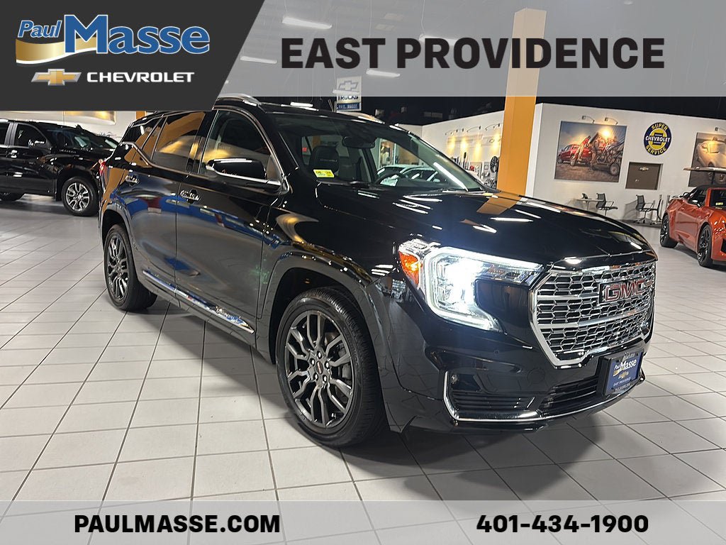 Certified 2023 GMC Terrain Denali w/ Black Diamond Edition AWD/4WD image 3