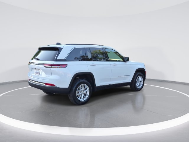 New 2026 Jeep Grand Cherokee Laredo X RWD image 8