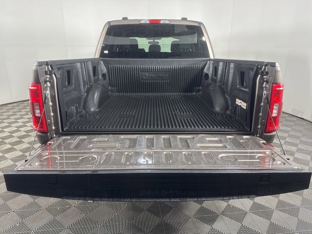 Used 2022 Ford F150 XLT image 9