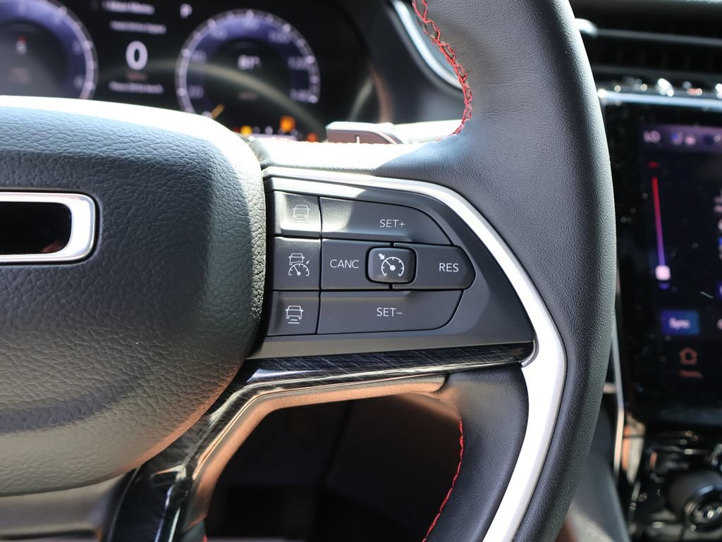 Used 2022 Jeep Grand Cherokee Trailhawk AWD/4WD image 28