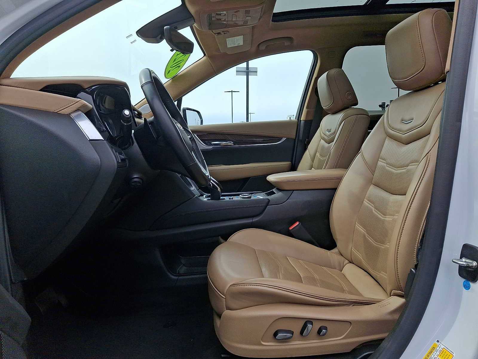 Used 2021 Cadillac XT6 Premium Luxury w/ Platinum Package image 14